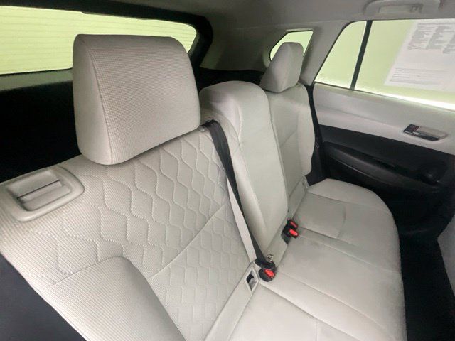Used 2022 Toyota Corolla Cross L FWD image 14