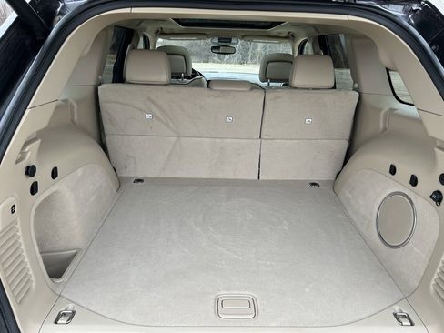 Used 2020 Jeep Grand Cherokee Overland image 18