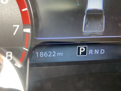 Used 2025 Nissan Frontier PRO-4X w/ Pro Premium Package image 14