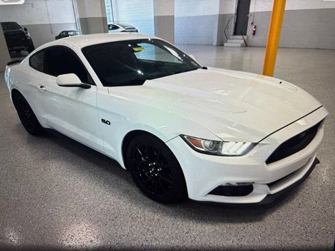 Used 2017 Ford Mustang GT w/ Black Accent Package RWD image 1