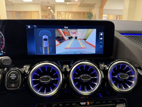 Certified 2025 Mercedes-Benz GLA 250 image 13