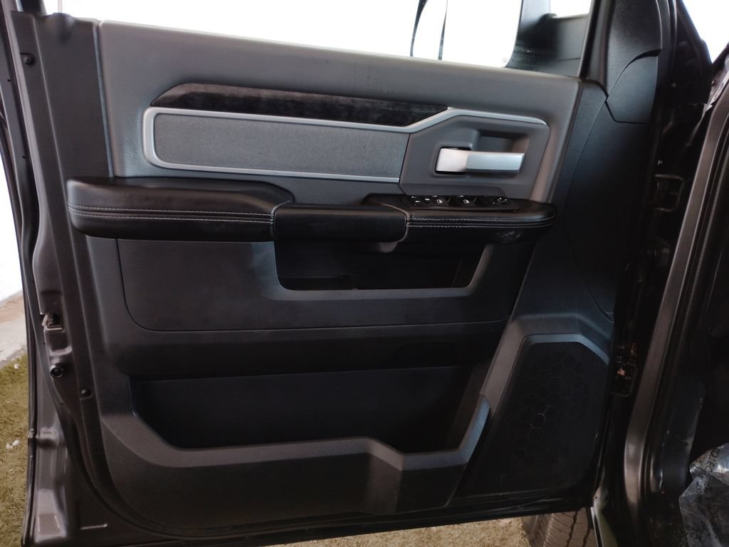 Used 2021 RAM 2500 Big Horn AWD/4WD image 15