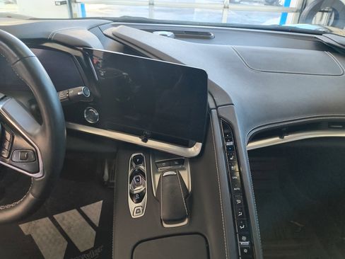 Used 2024 Chevrolet Corvette Stingray Preferred Cpe w/ Z51 Performance Package image 11