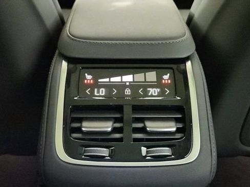 New 2026 Volvo XC90 T8 Core w/ Protection Package Premier AWD/4WD image 30