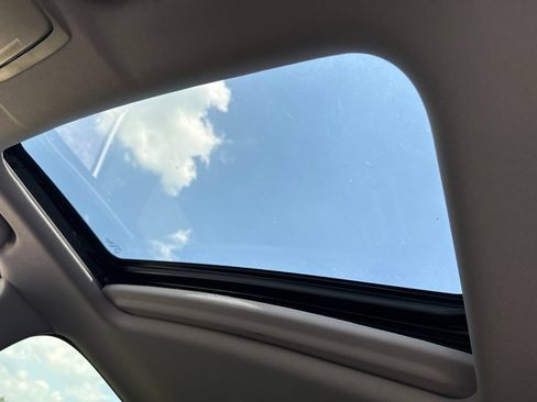 Used 2018 Honda CR-V EX-L image 4