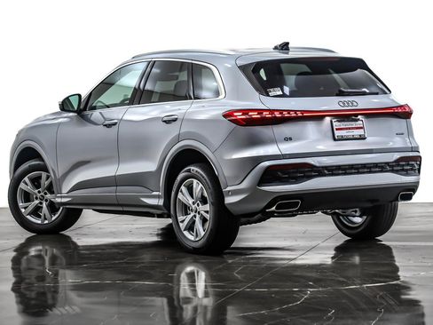 New 2025 Audi Q5 Premium image 12