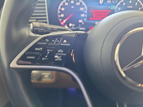 Certified 2024 Mercedes-Benz GLS 450 4MATIC image 17