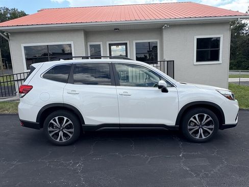Used 2020 Subaru Forester Limited image 6