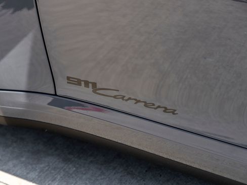 Certified 2025 Porsche 911 Carrera RWD image 17