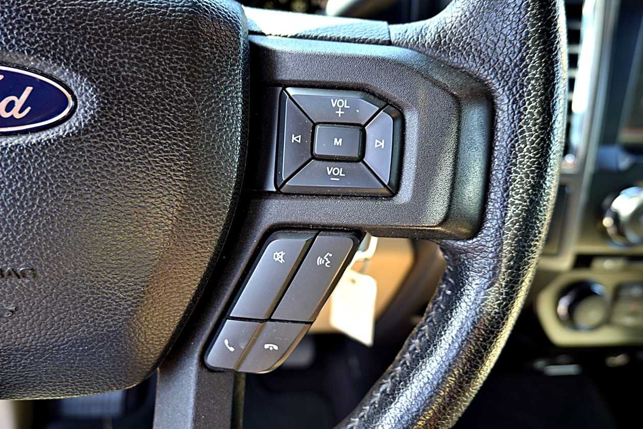 Used 2015 Ford F150 XLT w/ Equipment Group 302A Luxury RWD image 19
