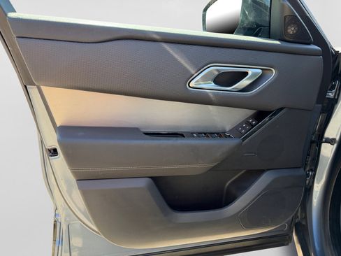 Used 2023 Land Rover Range Rover Velar R-Dynamic S AWD/4WD image 12