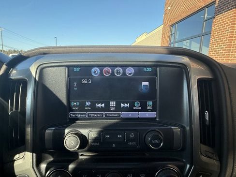 Used 2016 Chevrolet Silverado 1500 LTZ Z71 image 26