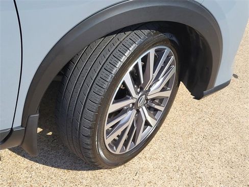 Used 2021 Nissan Kicks SR image 6