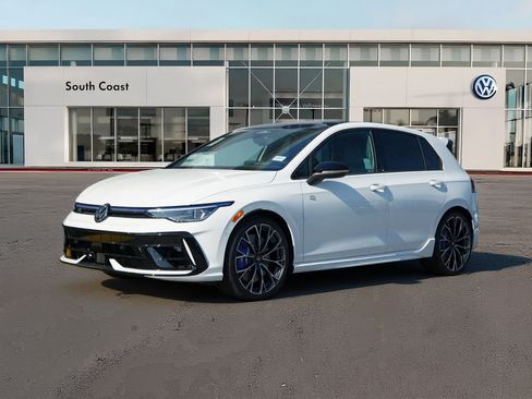 New 2026 Volkswagen Golf AWD/4WD image 1