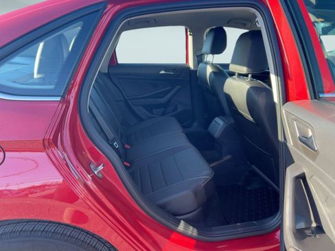 Certified 2024 Volkswagen Jetta SE image 26