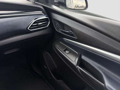 Used 2022 Chevrolet Bolt EUV Premier w/ Launch Edition FWD image 17