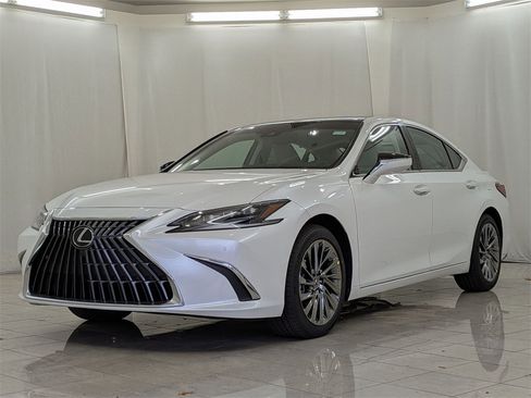 New 2025 Lexus ES 350 Ultra Luxury image 5