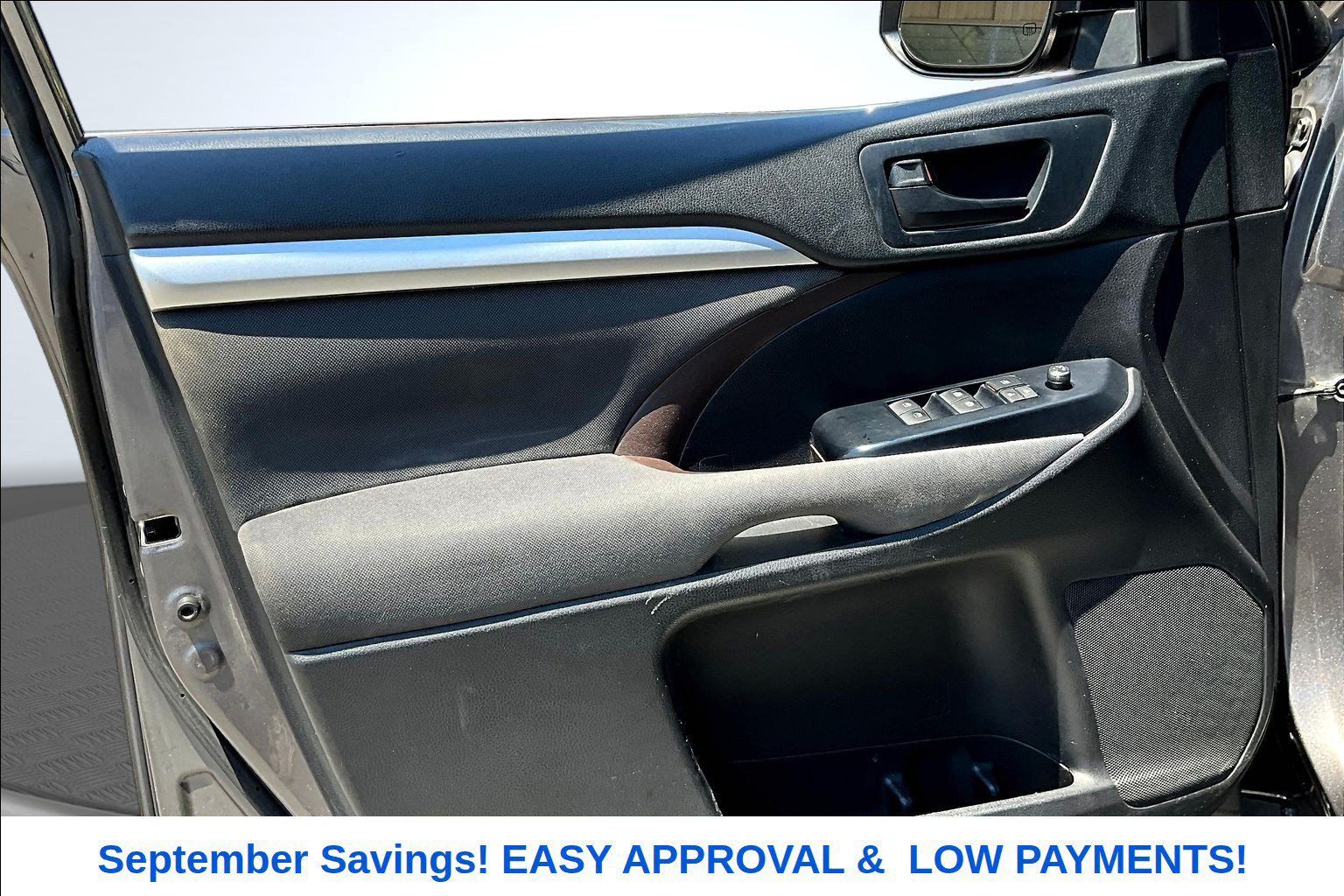 Used 2019 Toyota Highlander LE FWD image 24