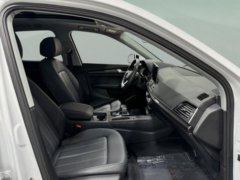 Certified 2023 Audi Q5 2.0T Premium w/ Convenience Package image 19