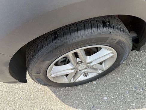 Used 2020 Hyundai Kona SE image 32