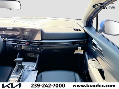 New 2026 Kia Sportage SX FWD image 18