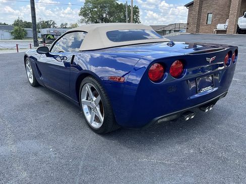 Used 2005 Chevrolet Corvette Convertible w/ Preferred Equipment Group RWD image 3