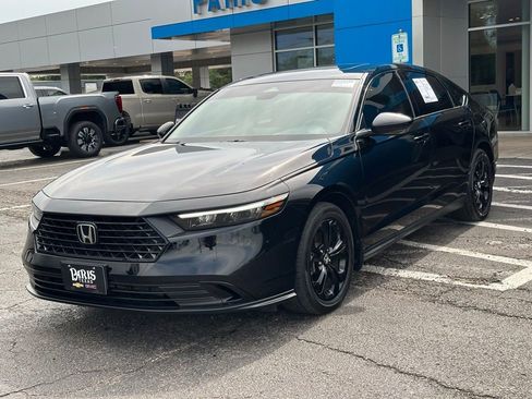 Used 2025 Honda Accord SE image 3