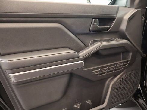 New 2026 Toyota Tacoma SR5 AWD/4WD image 10