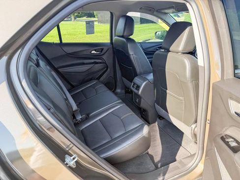 Used 2024 Chevrolet Equinox Premier FWD image 23