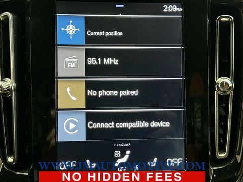 Used 2020 Volvo XC40 T5 R-Design image 22