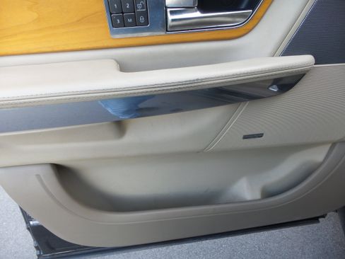 Used 2012 Land Rover Range Rover Sport Supercharged image 21