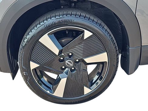 Used 2026 Nissan Kicks SR FWD image 29