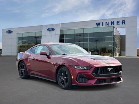 Used 2025 Ford Mustang GT image 5