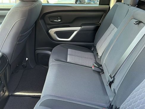 Used 2021 Nissan Titan SV w/ SV Convenience Package image 31