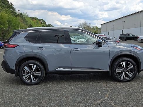 Used 2023 Nissan Rogue SL w/ SL Premium Package AWD/4WD image 9