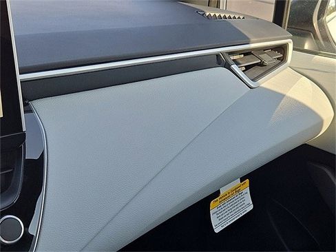 New 2026 Toyota Corolla SE image 18