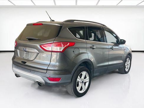 Used 2016 Ford Escape SE w/ Equipment Group 201A AWD/4WD image 4