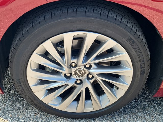 Used 2024 Lexus ES 350 w/ Technology Package FWD image 10