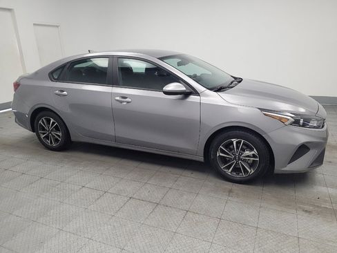 Used 2024 Kia Forte LXS FWD image 11
