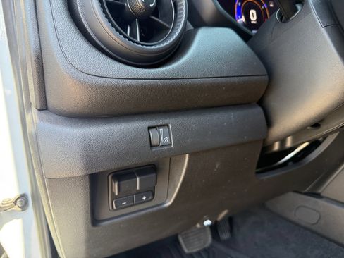 Used 2025 Chevrolet Colorado Trail Boss AWD/4WD image 14