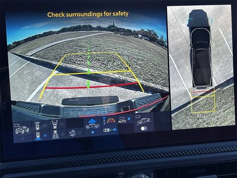 Used 2025 Toyota Tacoma TRD Pro image 16