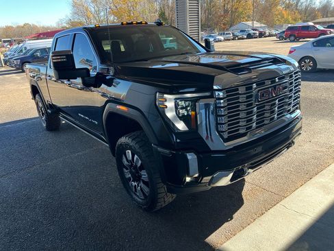 Used 2025 GMC Sierra 2500 Denali w/ Denali Reserve Package image 1