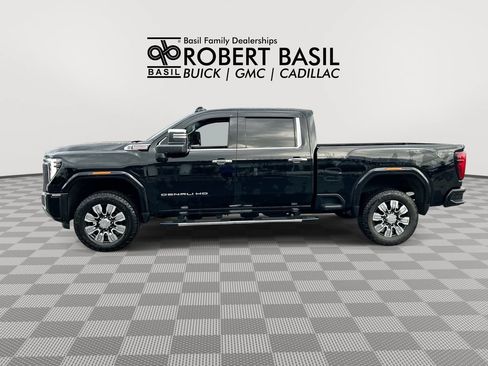 Used 2024 GMC Sierra 2500 Denali AWD/4WD image 5