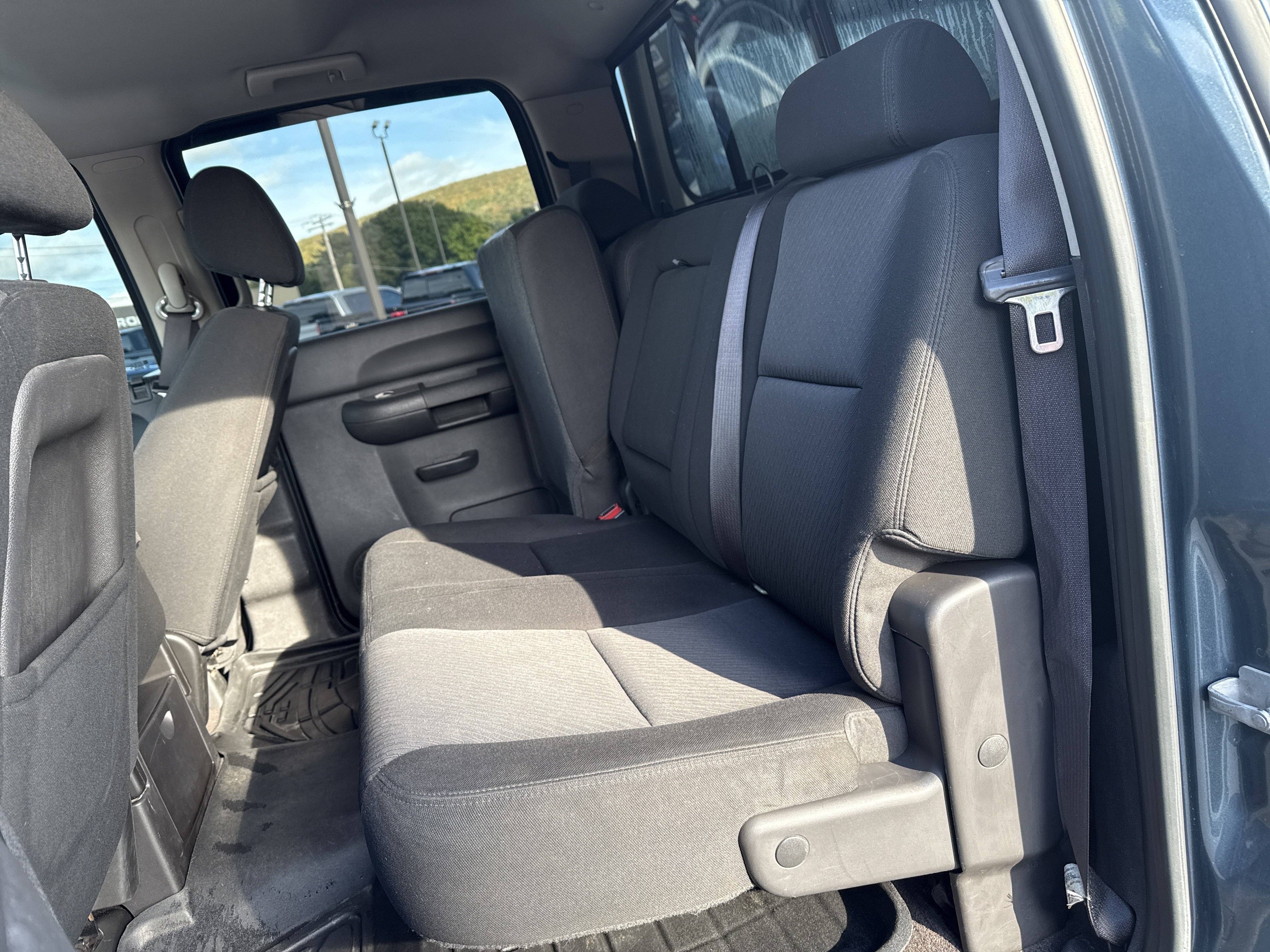 Used 2010 Chevrolet Silverado 2500 LT w/ Exterior Plus Package AWD/4WD image 13