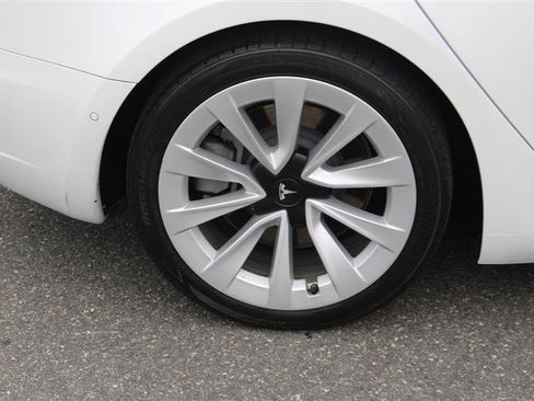 Used 2021 Tesla Model 3 Standard Range Plus RWD image 8