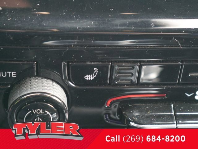 Certified 2024 Jeep Grand Cherokee L Laredo w/ Luxury Tech Group I AWD/4WD image 32