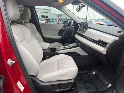 Used 2024 Mitsubishi Outlander SEL image 34