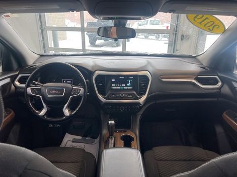 Used 2019 GMC Acadia SLE w/ LPO, Floor Liner Package image 19