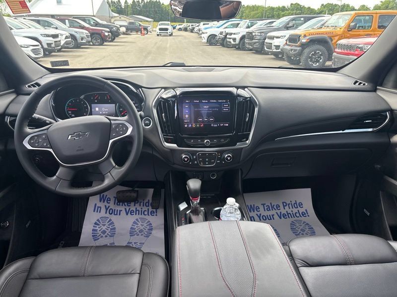 Used 2023 Chevrolet Traverse RS AWD/4WD image 24