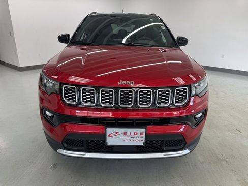 Used 2025 Jeep Compass Limited image 2